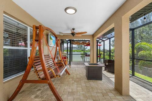 Private Waterfront Villa Heated Pool Pool Table Villa Heat Wave - Roelens Vacations