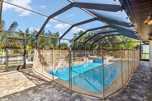 Direct Access Waterfront Villa With Heated Pool & Spa Edgewater Escape Roelens Vacations
