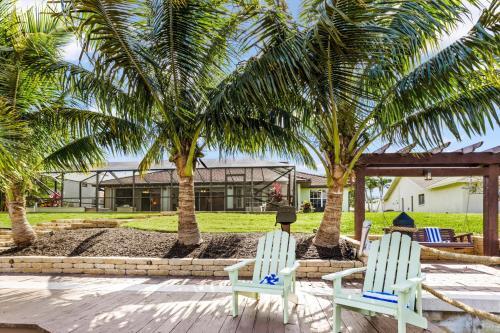 Direct Access Waterfront Villa With Heated Pool & Spa Edgewater Escape Roelens Vacations