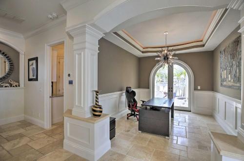 Luxe Cape Coral Escape With Boat Dock And Cabana!