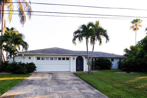 The Cape Coral Spot