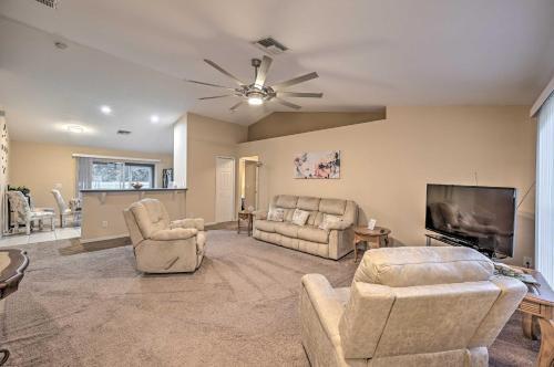 Cape Coral Home With Fenced Yard 11 Mi To Beach