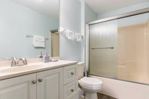 Cozy 3-bedroom Villa W/ Queen Bed And Private Pool
