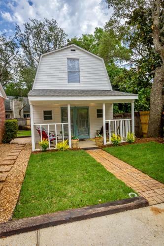 Beach Barn 1br Home 10 Min To Beach! Life's A Breeze