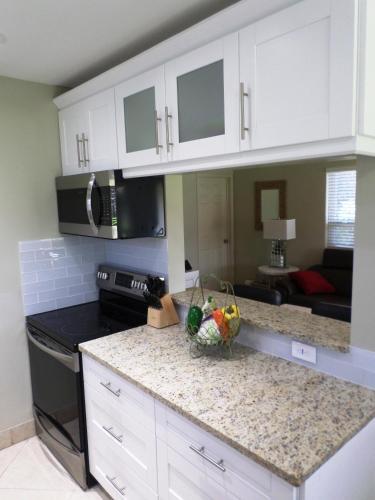 Beach Resort Villa - Beautiful Updated