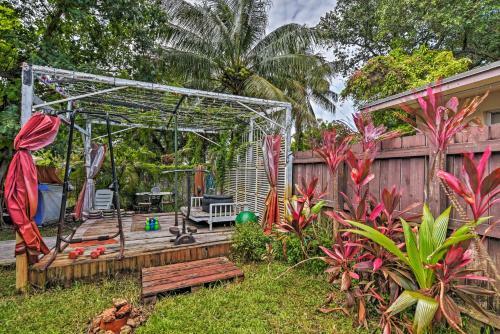 Inviting Family Apartment Less Than 3 Mi From The Coast!