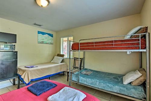 Inviting Family Apartment Less Than 3 Mi From The Coast!