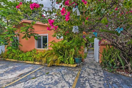 Inviting Family Apartment Less Than 3 Mi From The Coast!