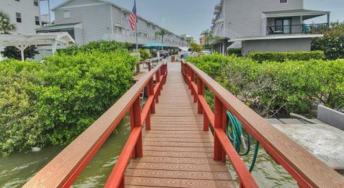 Seashell By Teeming Vacation Rentals