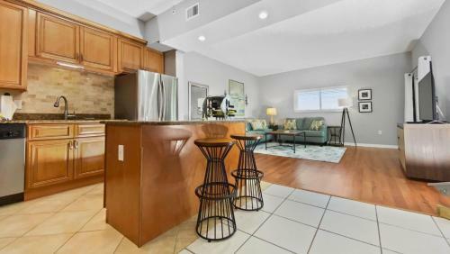 San Remo 304 By Teeming Vacation Rentals