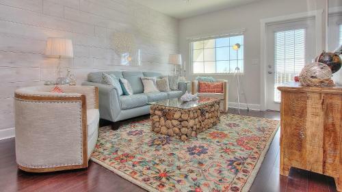 Harbourside By Teeming Vacation Rentals