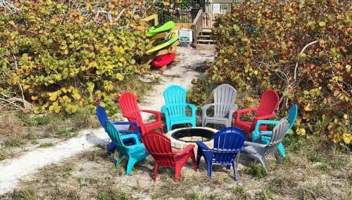 On The Rocks By Teeming Vacation Rentals