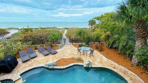 On The Rocks By Teeming Vacation Rentals