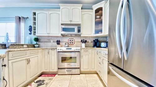 On The Rocks By Teeming Vacation Rentals