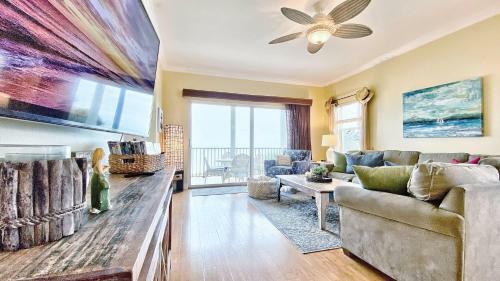 On The Rocks By Teeming Vacation Rentals