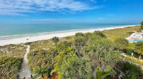On The Rocks By Teeming Vacation Rentals
