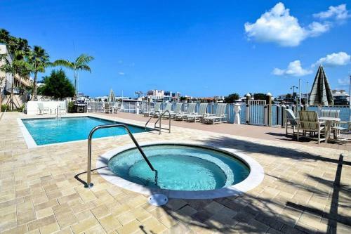 Apartamento Waterfront - 3beds -2kings -pool -balcony - Walk To Beach