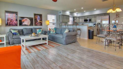 Captain's Cove By Teeming Vacation Rentals