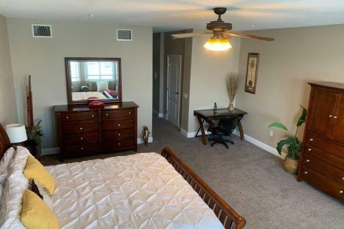 Luxury And Spacious Waterside Getaway