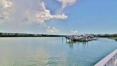 Water View By Teeming Vacation Rentals