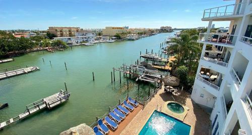 Sun West Palms By Teeming Vacatin Rentals