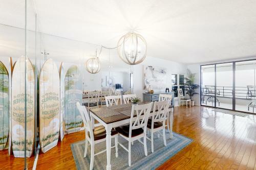 Pier House 502