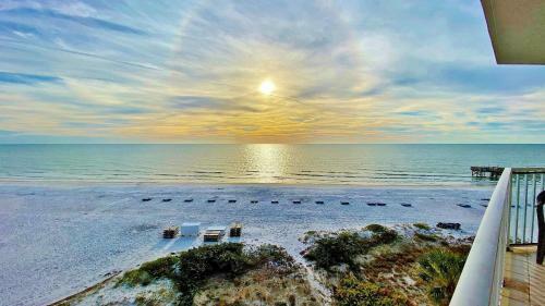 Beach Palms By Teeming Vacation Rentals