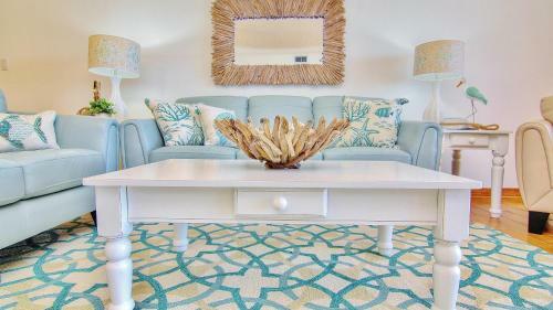 Beach Palms By Teeming Vacation Rentals