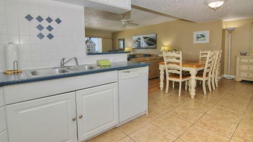 Beach Palms By Teeming Vacation Rentals