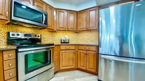 Beach Palms By Teeming Vacation Rentals