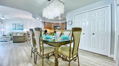 Beach Palms By Teeming Vacation Rentals