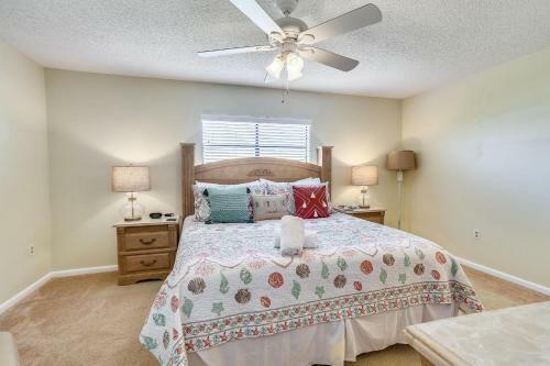 Sea Shell 24 -charming Townhome Near The Beach With Pool And Bbq