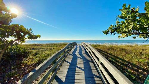 Beachside Villas 204b By Teeming Vacation Rentals