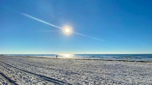 Beachside Villas 204b By Teeming Vacation Rentals