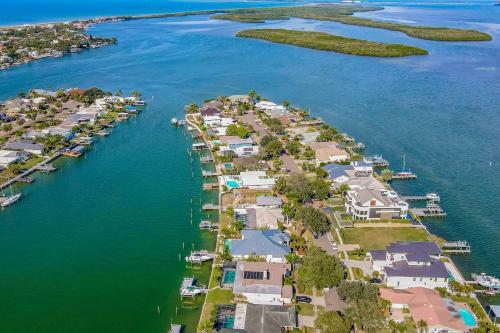 Island Estate Waterfront Villa