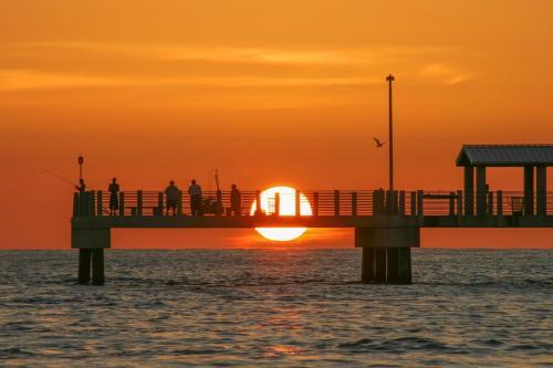 Bay Shores 417