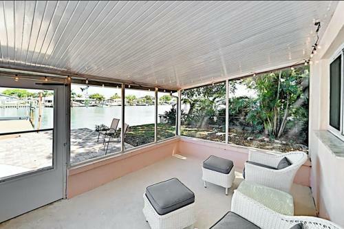 Sea Turtle Life - Amazing Waterfront Home With Beautiful Pool!