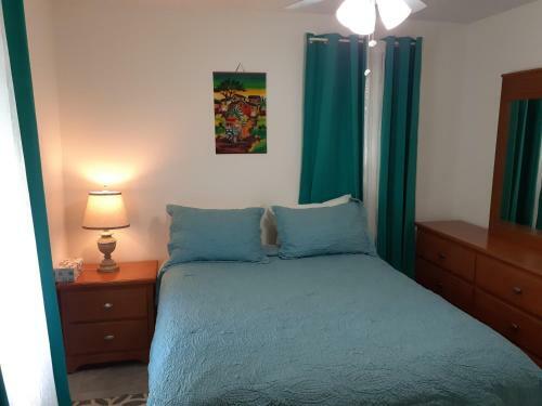 A Touch Of Madagascar In Fort Walton Beach With Heating Pool