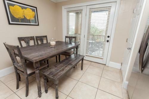 Apartamento A Sound Escape - 2 Bedrooms 1.5 Bath - With Pool