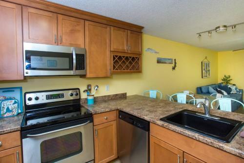 375 Bluefish Unit 303