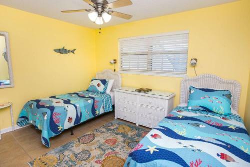 375 Bluefish Unit 303