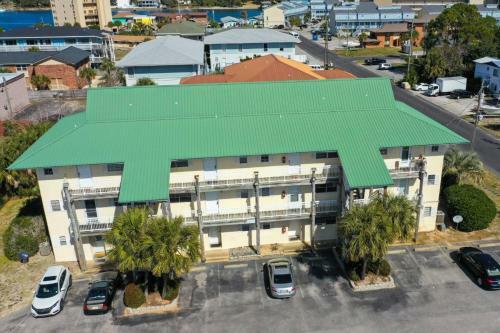 375 Bluefish Unit 303