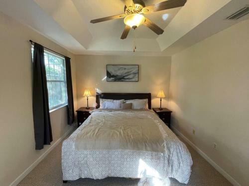 King Bed Home Near Keys, Miami Beach, Everglades