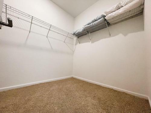 New 3br Spacious & Lux Beach House Theme By Air Base Miami