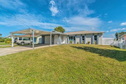 Canalfront Home Kayakers Paradise With Deck!