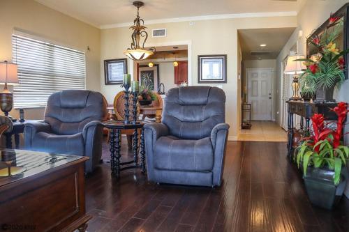 Hibiscus Pointe 764 By Kathy Nesbit Vacations