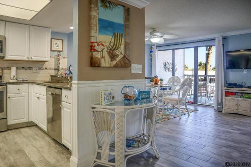 Santa Maria 103 By Kathy Nesbit Vacations