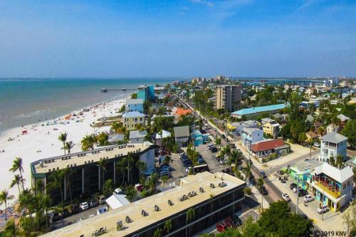 Hibiscus Pointe 314 By Kathy Nesbit Vacations