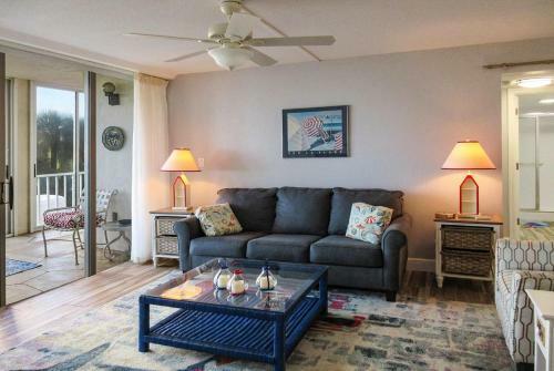 Creciente 213n By Kathy Nesbit Vacations