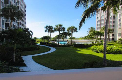 Creciente 213n By Kathy Nesbit Vacations